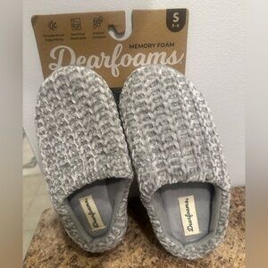 dearfoams Light Gray Ribbed Sole Memory Foam Slippers